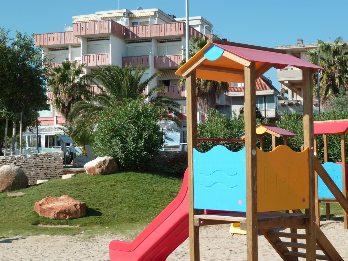 Albergo Girasole Frontemare San Benedetto del Tronto Exterior photo